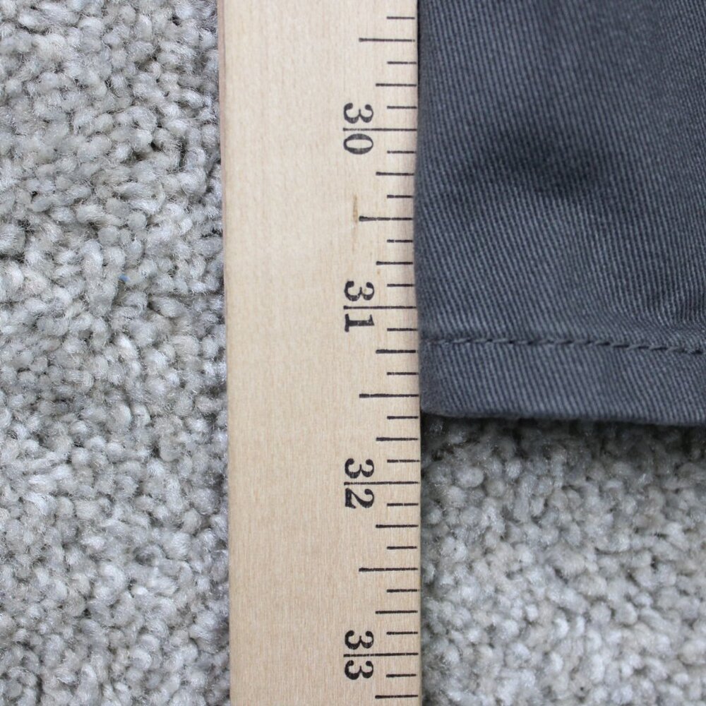 GAP Denim Chino Pants NWT Mens 30x32 Gray Straight Leg Flat Front Mid Rise - Picture 4 of 15